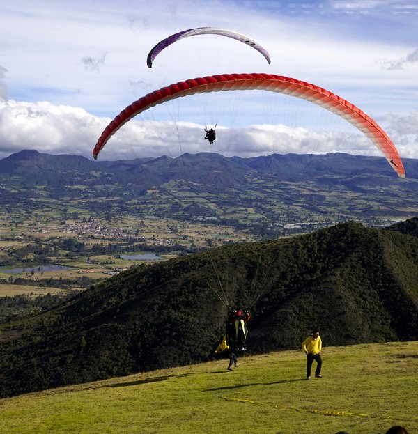 Découvrez epvl : ecole de parapente à loudenvielle / pyrénées